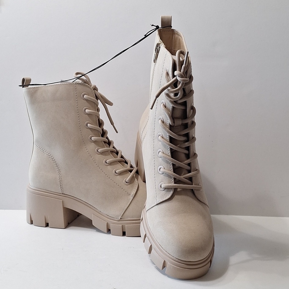 Maurices "NEW" Y2K Faux Suede Retro Chunky Heel Platform Lug Sole Boots Size 11 - Picture 2 of 10